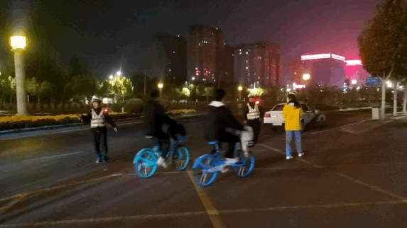 点对全国大学生免费开放央妈也来亲自宣传凯时尊龙人生就是博泼天富贵临到开封！景(图8)