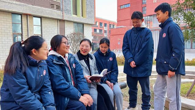 慧锦囊——专访教师赵一鸣尊龙AG网站赵老师的智(图1)