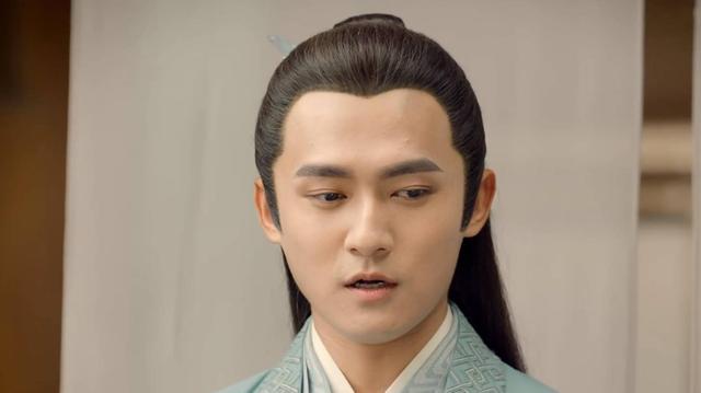 气摘掉后险些没认出来他反差感也太强了尊龙凯时APP国色芳华：戴上眼罩帅(图2)