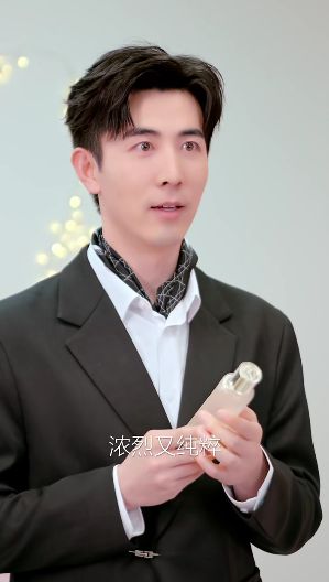 ”李川实力演绎霸总追爱笑不活了凯时尊龙人生就是博“人间油物(图9)